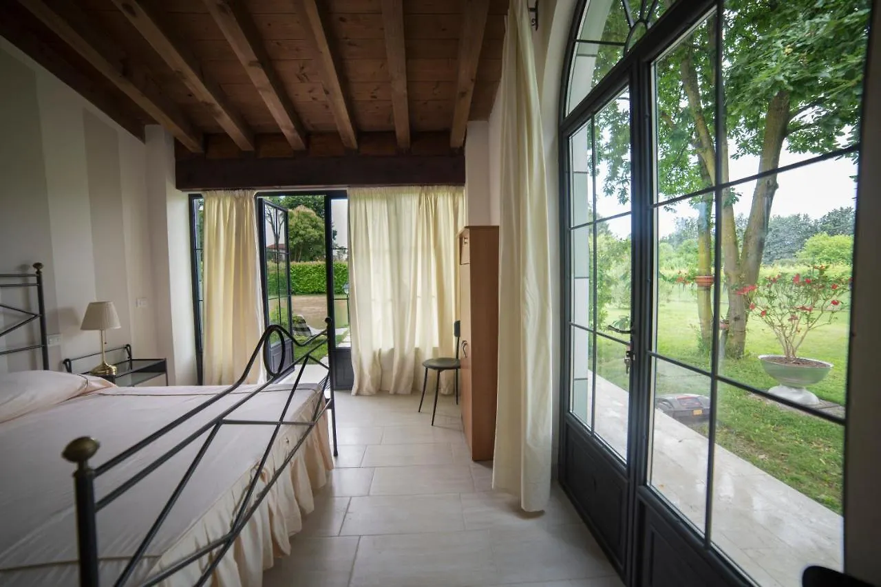 Bed & Breakfast Villa Franca Casa Vacanze Passirano Italy